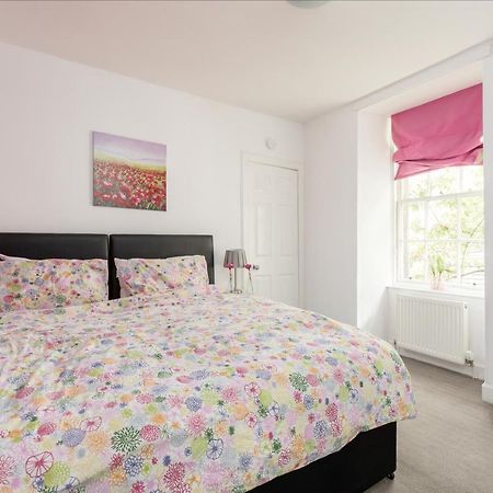 St Marys Street Apartment เอดินบะระ ภายนอก รูปภาพ