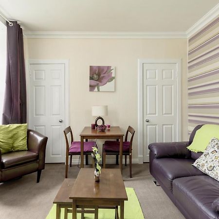 St Marys Street Apartment เอดินบะระ ภายนอก รูปภาพ
