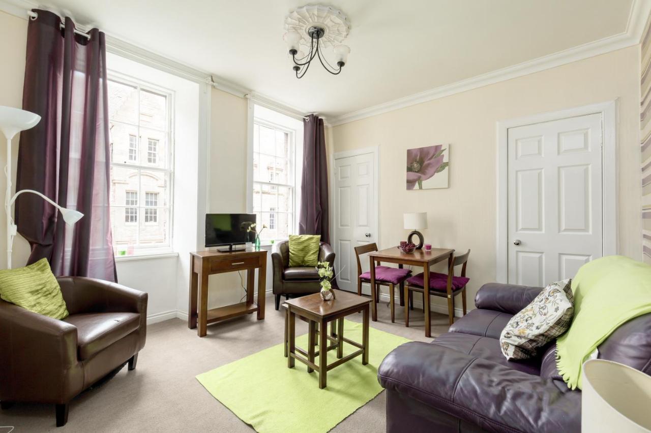 St Marys Street Apartment เอดินบะระ ภายนอก รูปภาพ