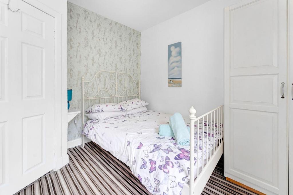 St Marys Street Apartment เอดินบะระ ภายนอก รูปภาพ